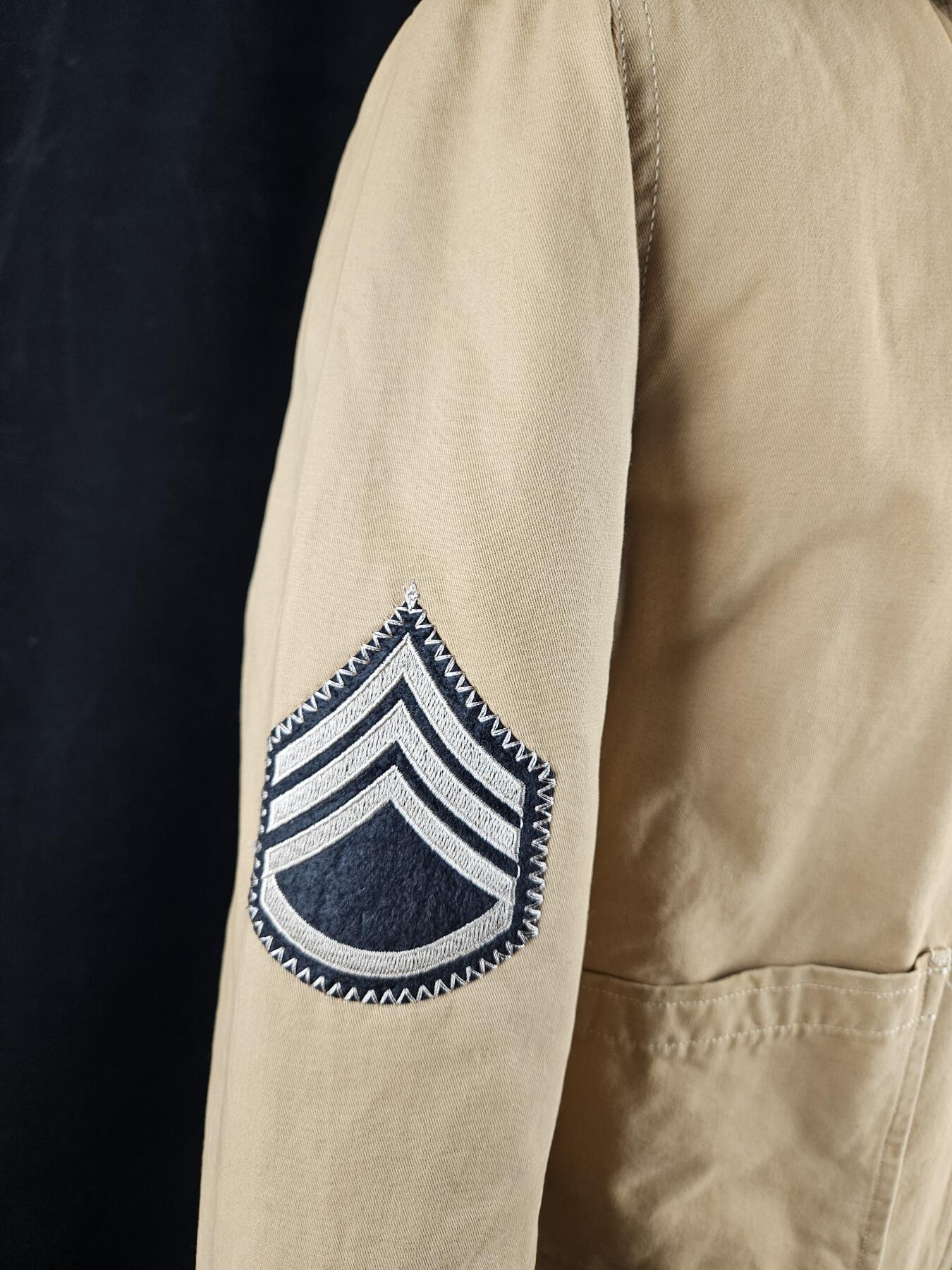 0元起拍勋章 第335期 咸鱼国勋章拍卖专场 2月25日（周三）下午6：00开始 国产戏服 美国ww2时期坦克兵夹克 胸围106 肩宽45 衣长64 袖长60