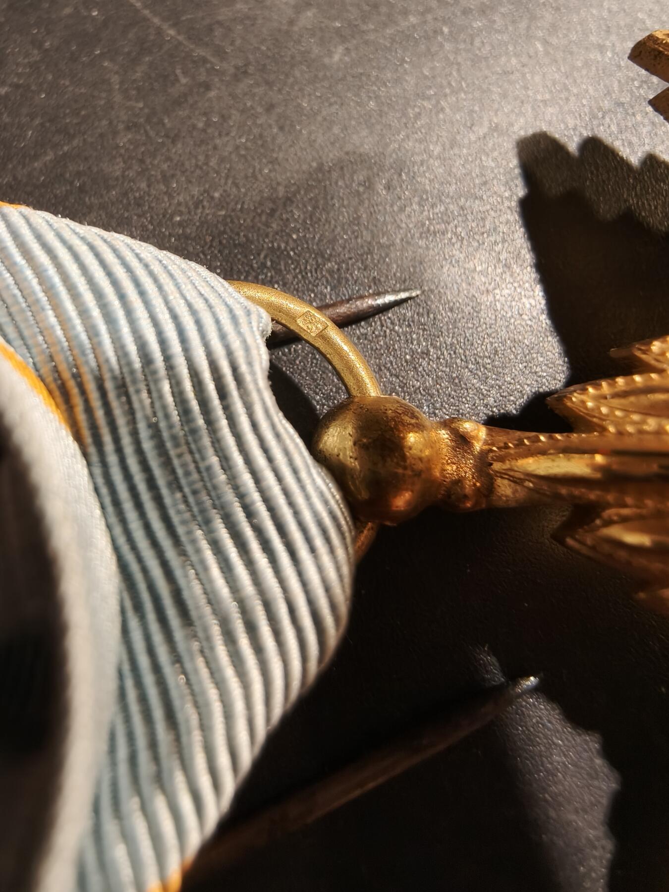 老王徽章第184期 法属科摩罗昂儒昂之星勋章   原盒      法国Chobillon代工