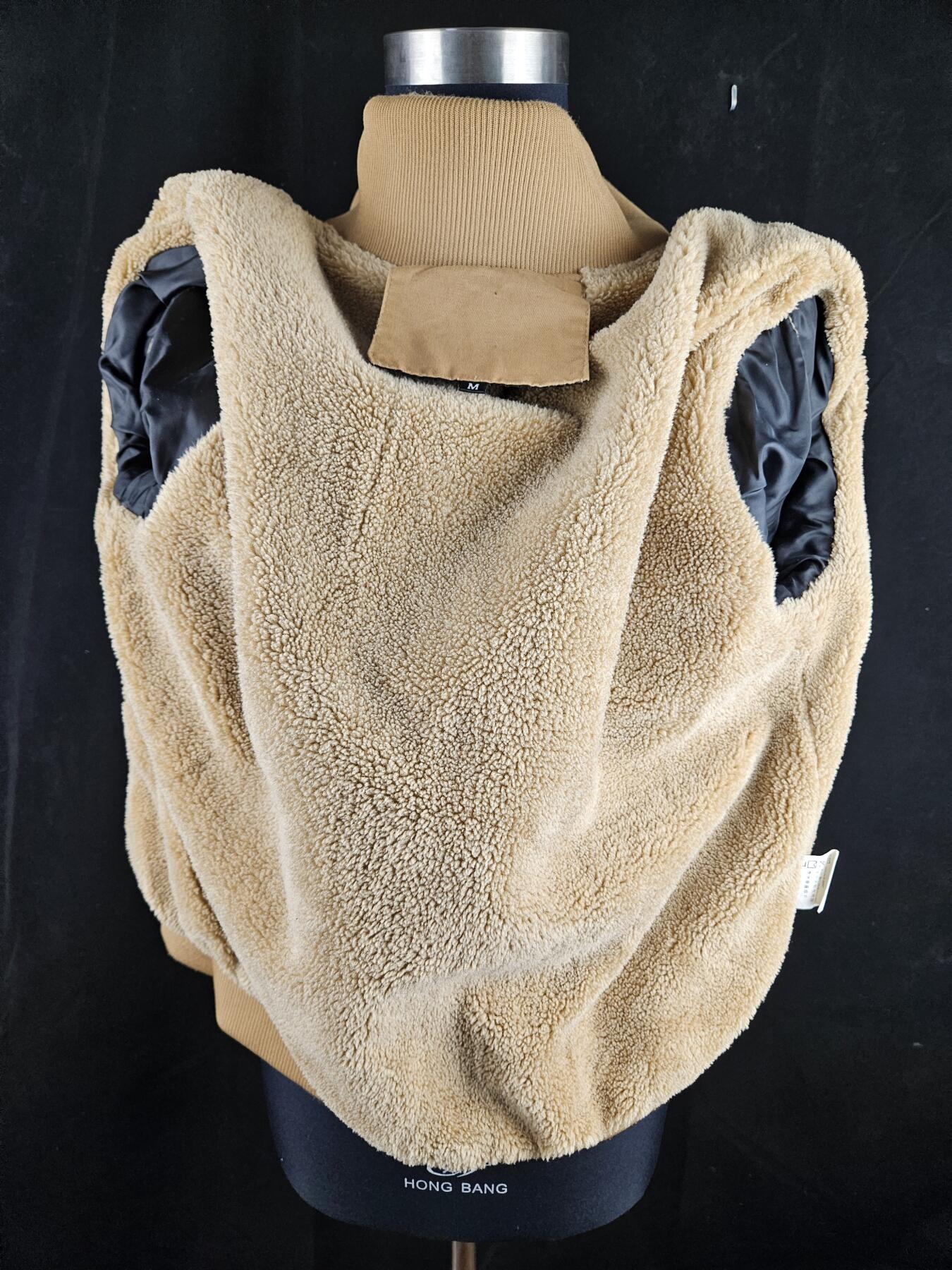 0元起拍勋章 第335期 咸鱼国勋章拍卖专场 2月25日（周三）下午6：00开始 国产戏服 美国ww2时期坦克兵夹克 胸围106 肩宽45 衣长64 袖长60