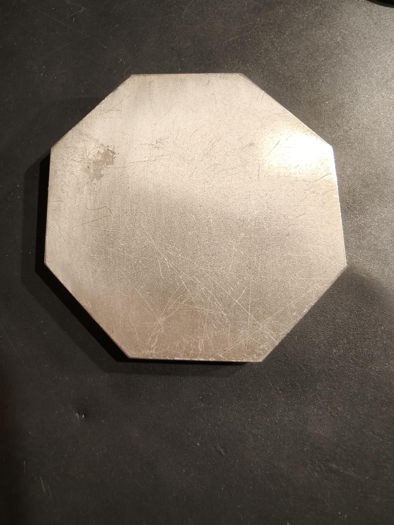 老王徽章第184期 法国国家宪兵队纪念法国登陆和解放50周年八角镀银大铜章     直径72mm     重量227.2g