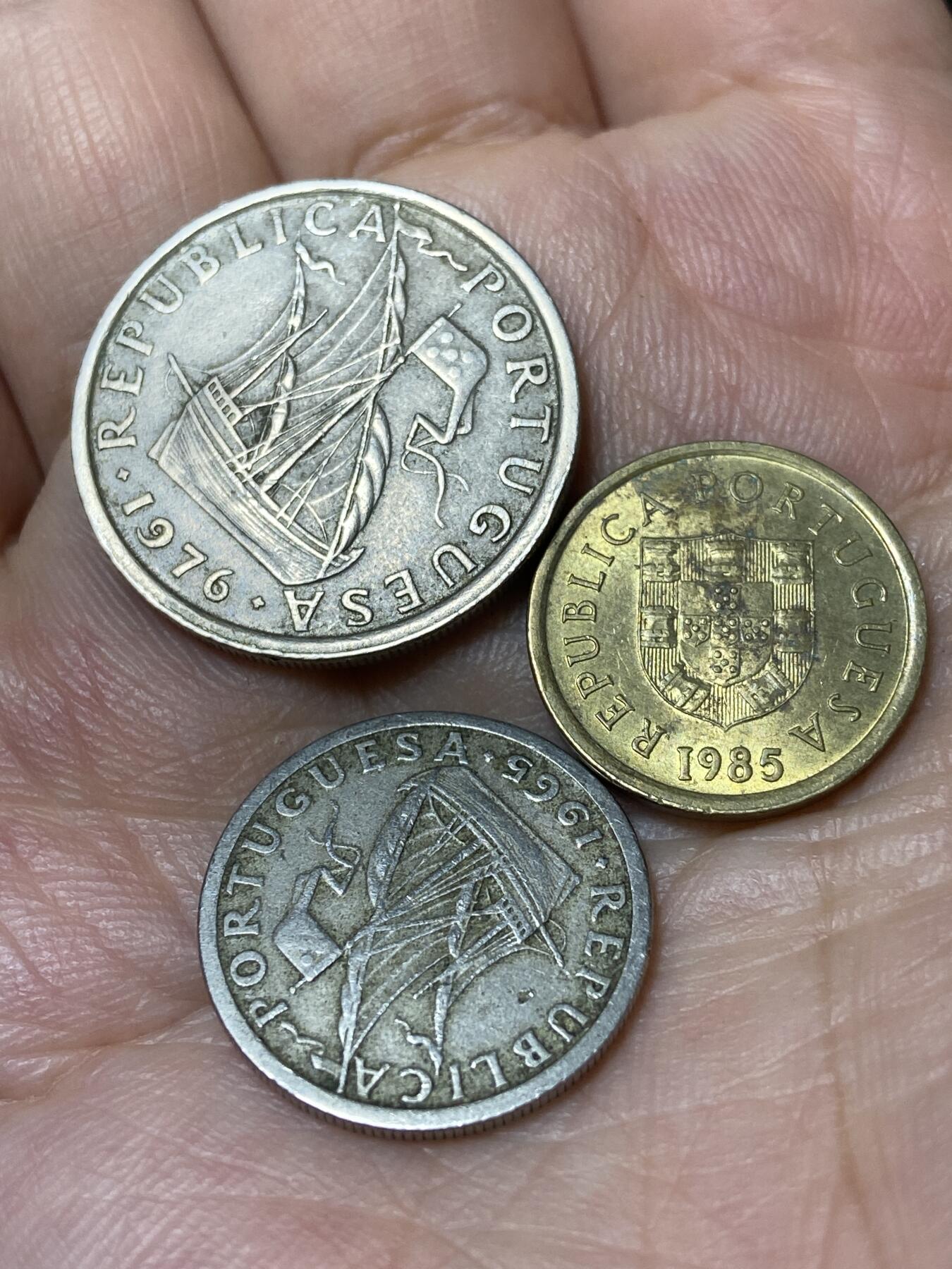 2026年第三十一场(总第二百场)英国一线回流散币新春特拍第三场(免佣金) 葡萄牙🇵🇹3枚：1976年5埃斯库多，1985年1埃斯库多，1965年2.5埃斯库多