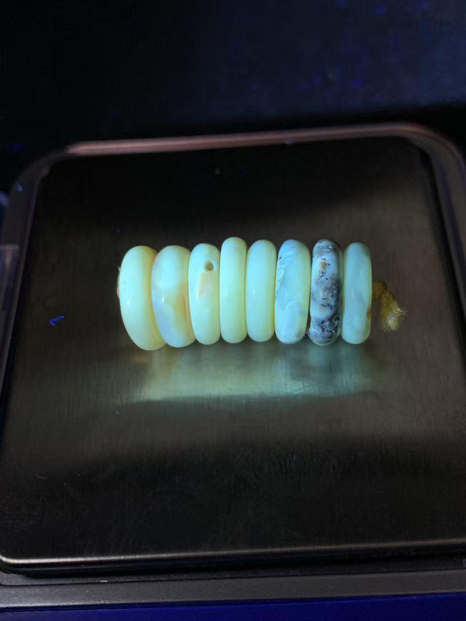 天然乌克兰蜜蜡随形通货隔片一组