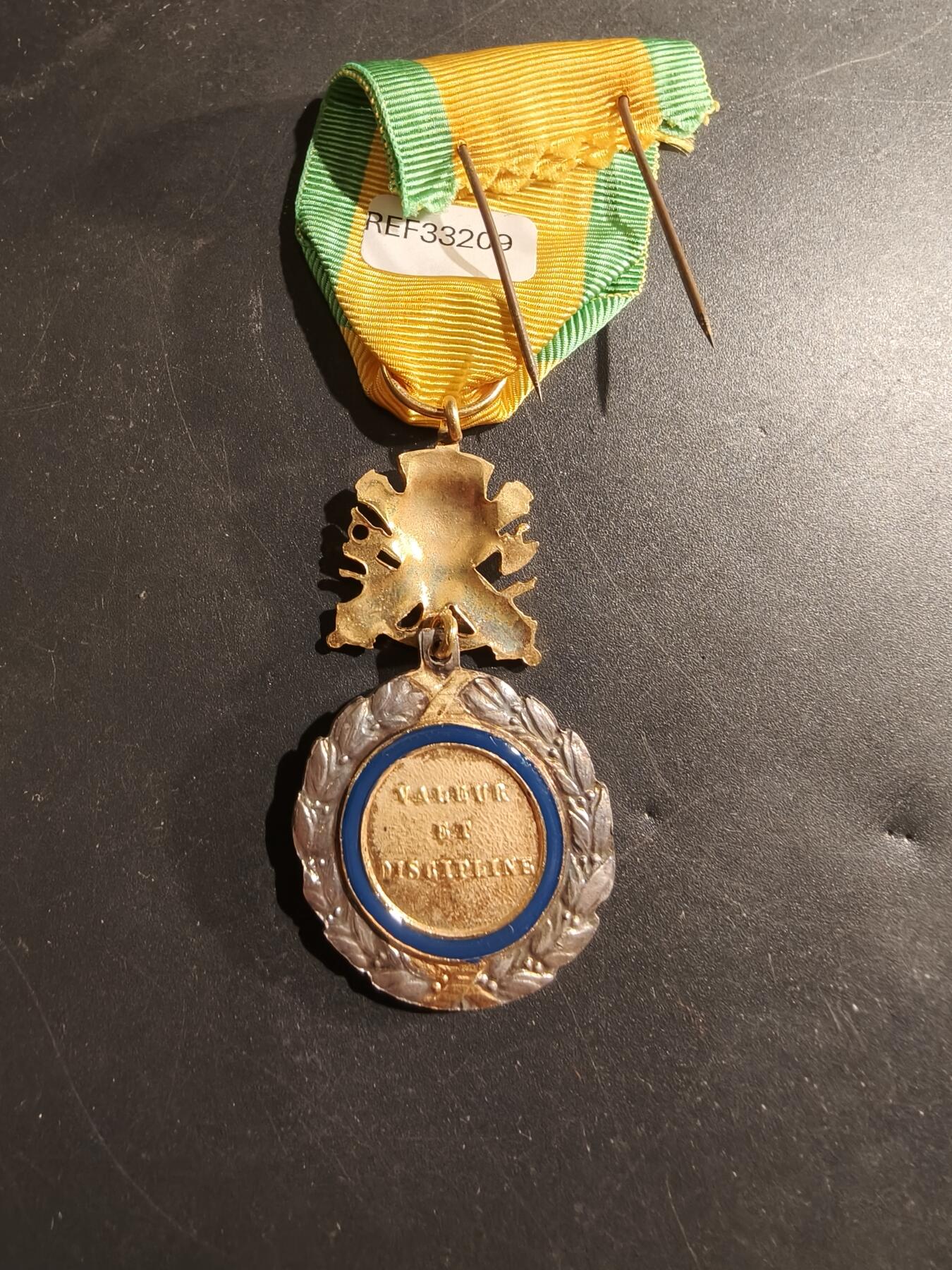 老王徽章第184期 法国五共军事奖章