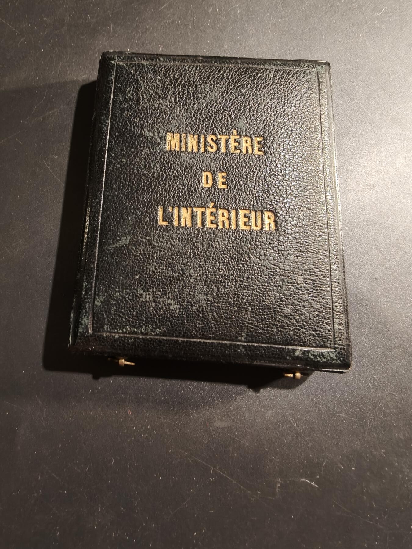 老王徽章第184期 法国铜级内务部荣誉奖章    大师罗蒂作品    原盒    1889年实发