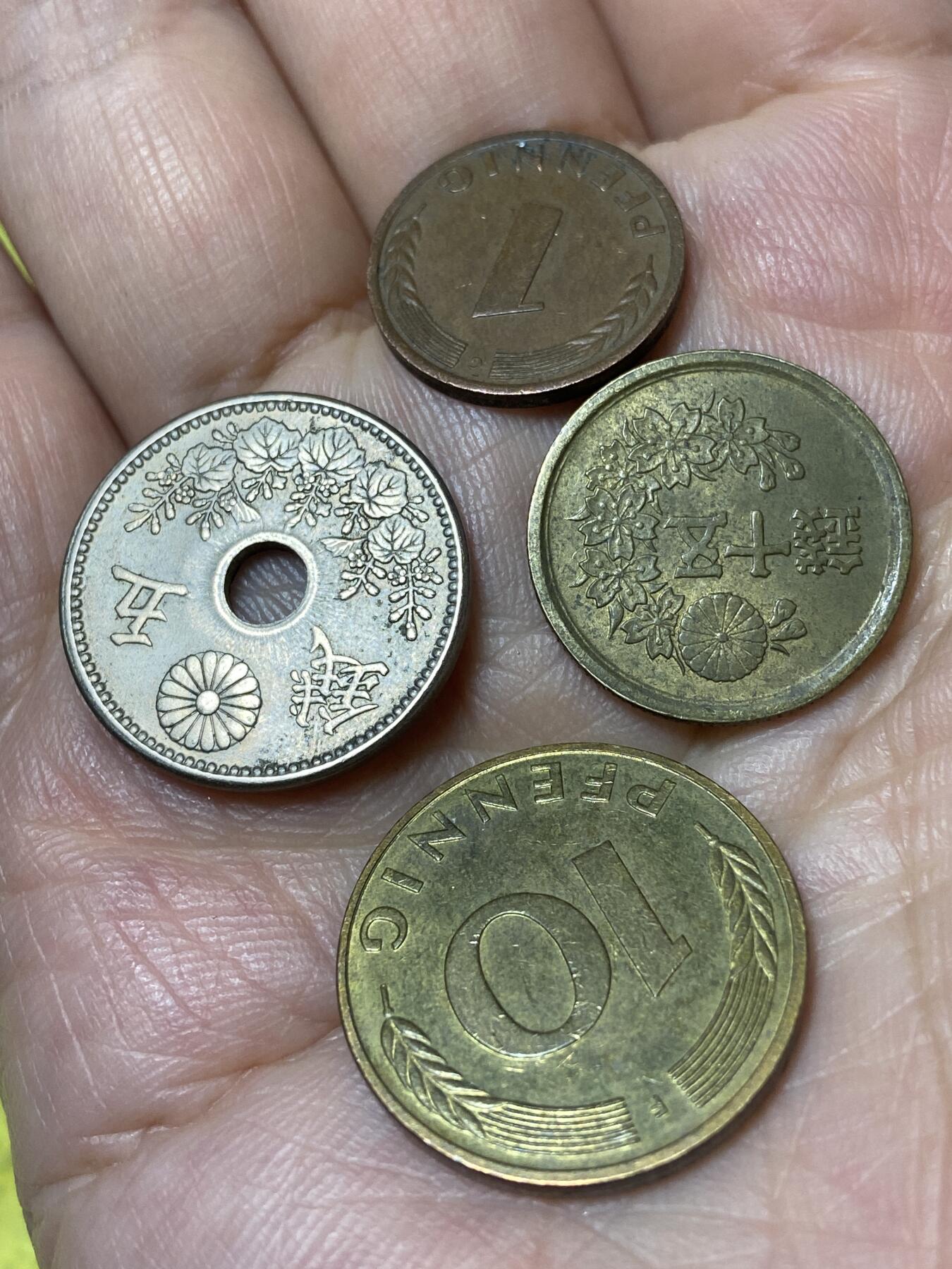 2026年第三十一场(总第二百场)英国一线回流散币新春特拍第三场(免佣金) 散币4枚:德国🇩🇪1970年1芬尼，1988年10芬尼，日本昭和22年50钱，大正九年5钱