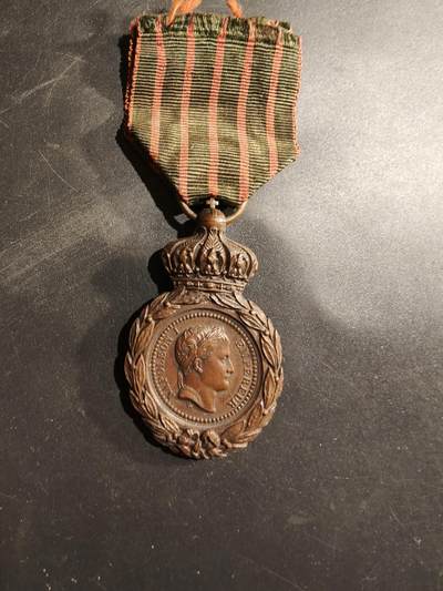 老王徽章第184期 - 法国圣赫勒拿纪念章