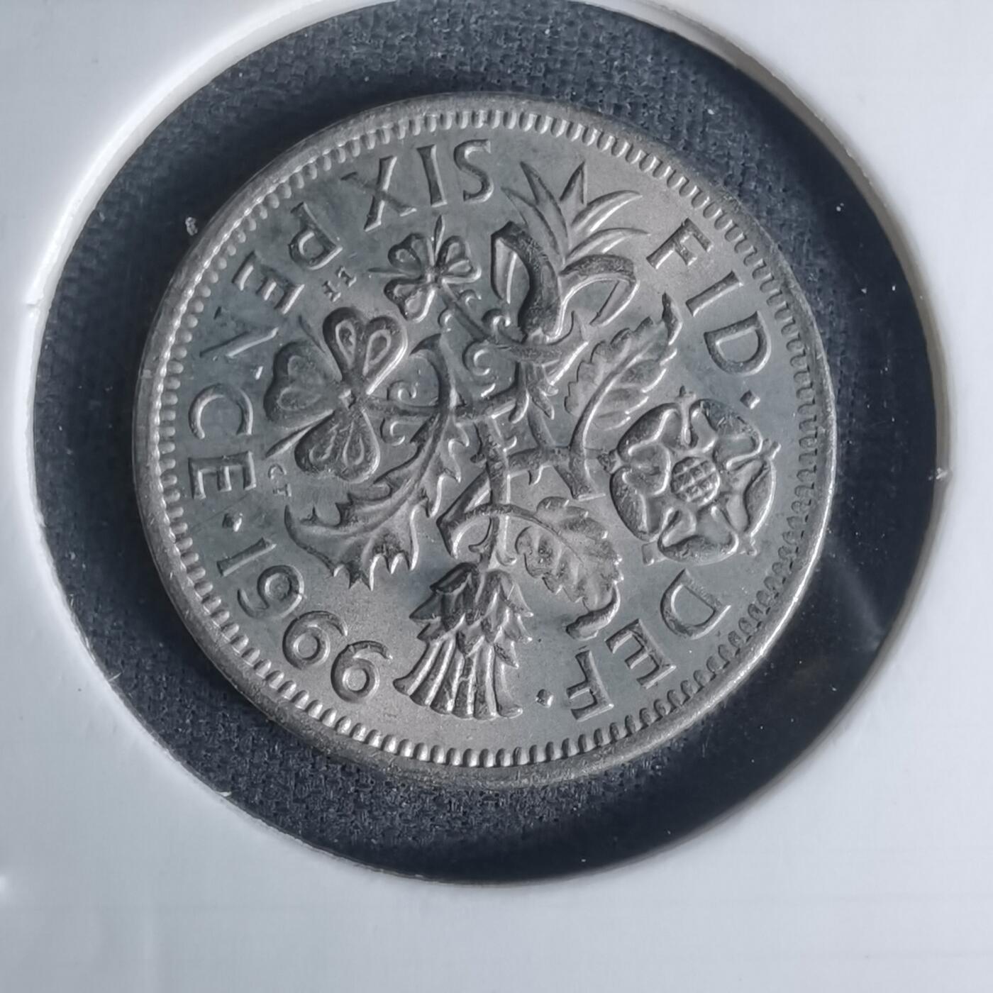 沼泽如烟--第1003场 英国1966年六便士