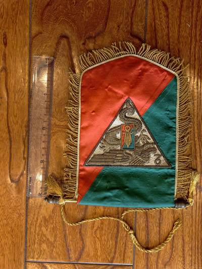 凯旋世界勋赏（持续上新中）（第22期新年大拍）（欢迎送拍）（对拍品有疑问请询问客服，不接受到手刀，出价默认拍品品相。请认真阅读拍卖规则！出价默认已认可！）（收到货请录制开箱视频，无视频概不处理问题。） - 法国陆军第6工兵团（6e Régiment du Génie, 6e RG）- 该团是法国陆军中唯一隶属于海军陆战队（Troupes de Marine）的工兵团，驻地在昂热（Angers）。的小旗（Fanion）。