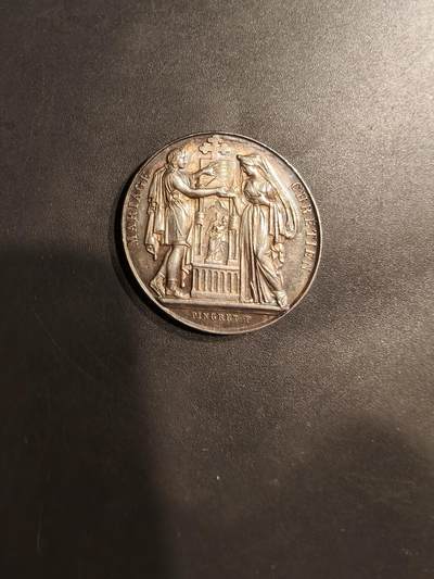 老王徽章第184期 - 法国婚章    950银    直径28mm   重量11.9g