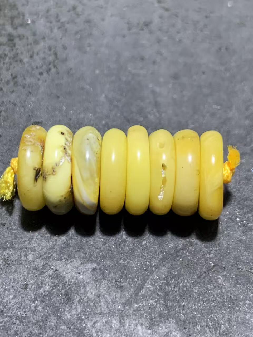 天然乌克兰蜜蜡随形通货隔片一组