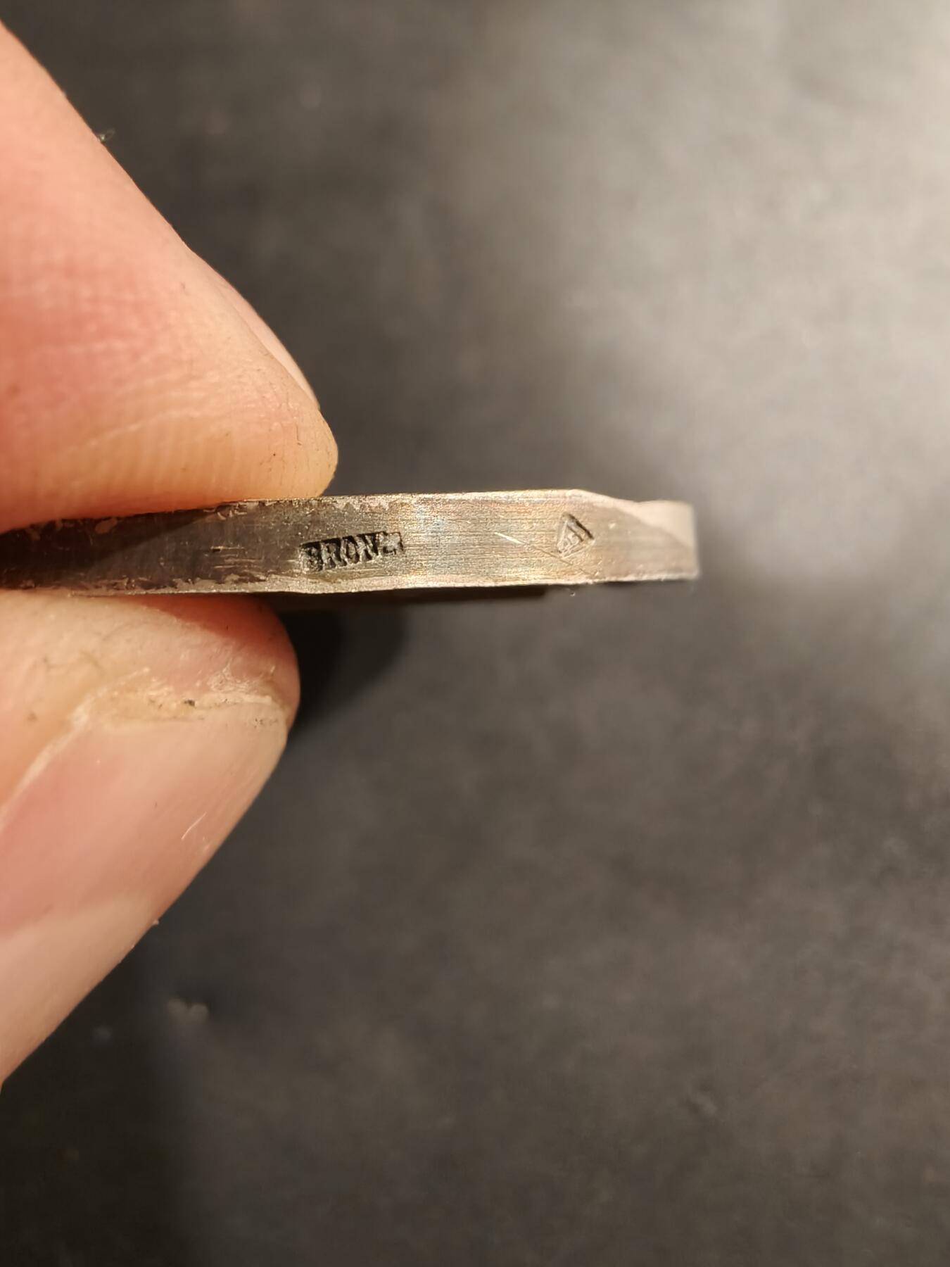 老王徽章第184期 法国1925年第32届拉罗谢尔地区节日镀银大铜章    原盒     直径46mm     重量43.5g