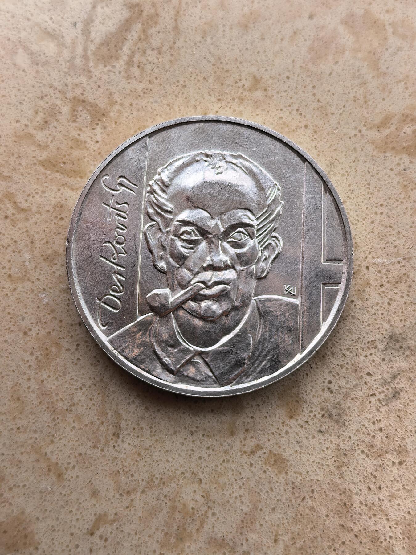 道一币馆币章第一百六十七场 匈牙利1976年艺术家久拉·德尔科维茨200福林纪念银币 28g 640s 30000