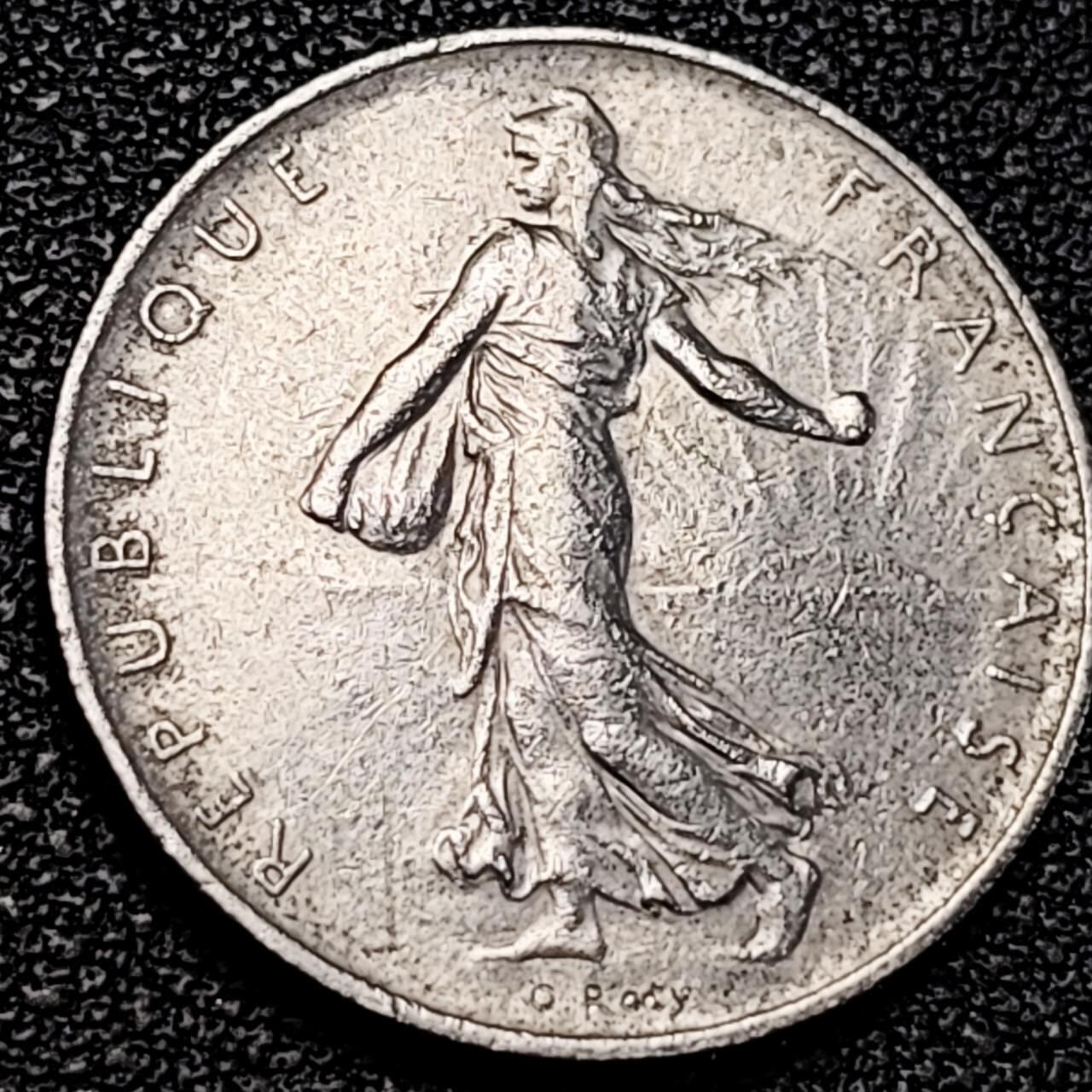 泉币菌-第195场- 新年快乐 新年第三场 本场拍品多 请提前出价 1969年 法国1法郎 播种女神 24mm