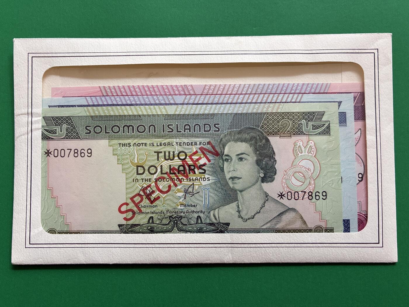 咖啡豆•收藏 2026年Mar_1st世界各国纸币样票拍卖 所罗门 1977年 2-10元 全新UNC同号 外国纸币样票 女王钞 3枚一套