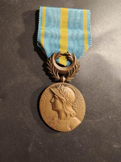 老王徽章第184期 - 法国一战东方战役奖章