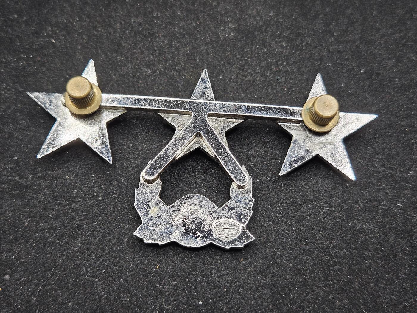 0元起拍勋章 第335期 咸鱼国勋章拍卖专场 2月25日（周三）下午6：00开始 韩军将官帽徽