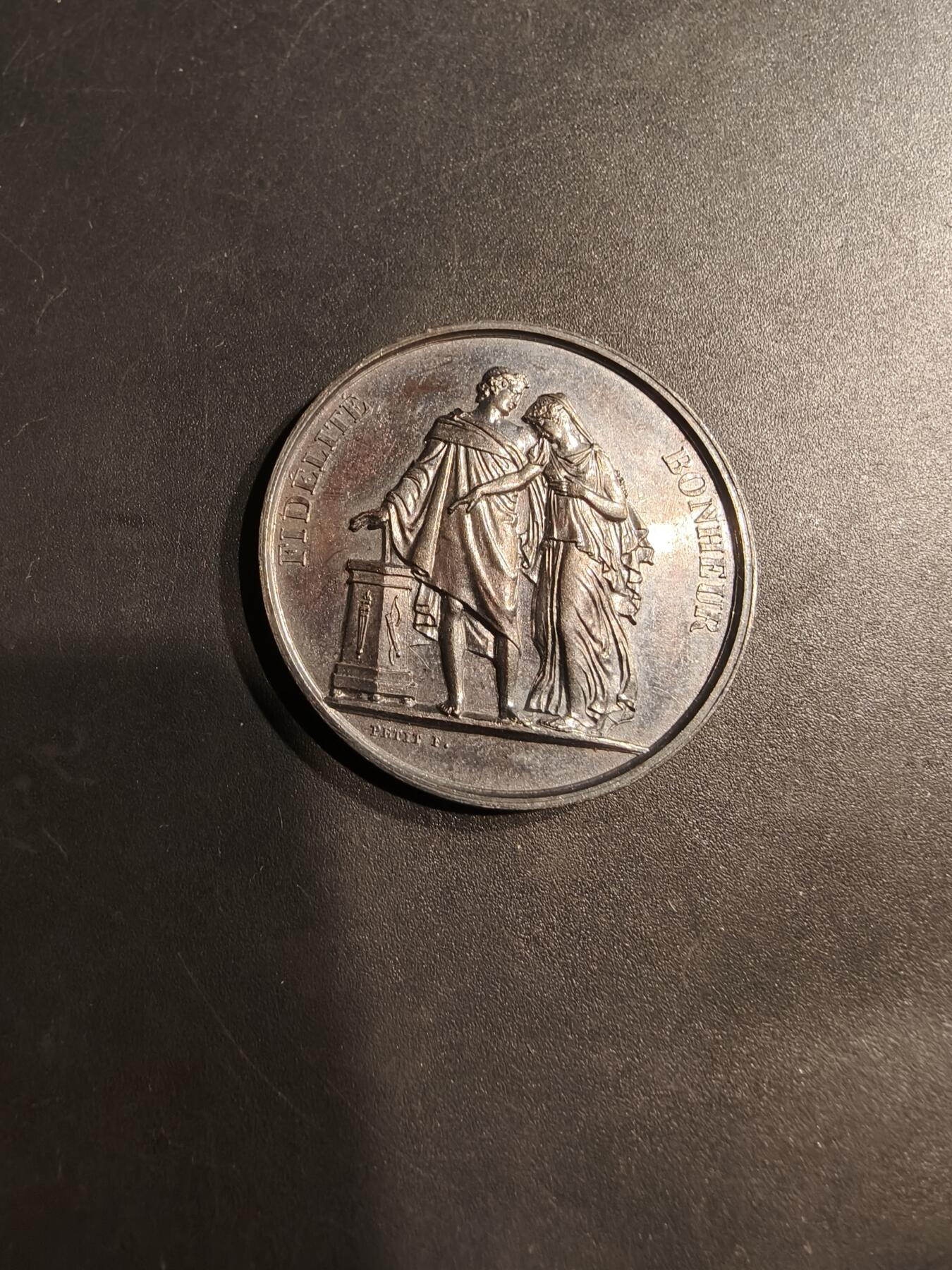 老王徽章第184期 法国婚章    带背铭1854年结婚    950银早期手指标    直径33mm    重量16.1g