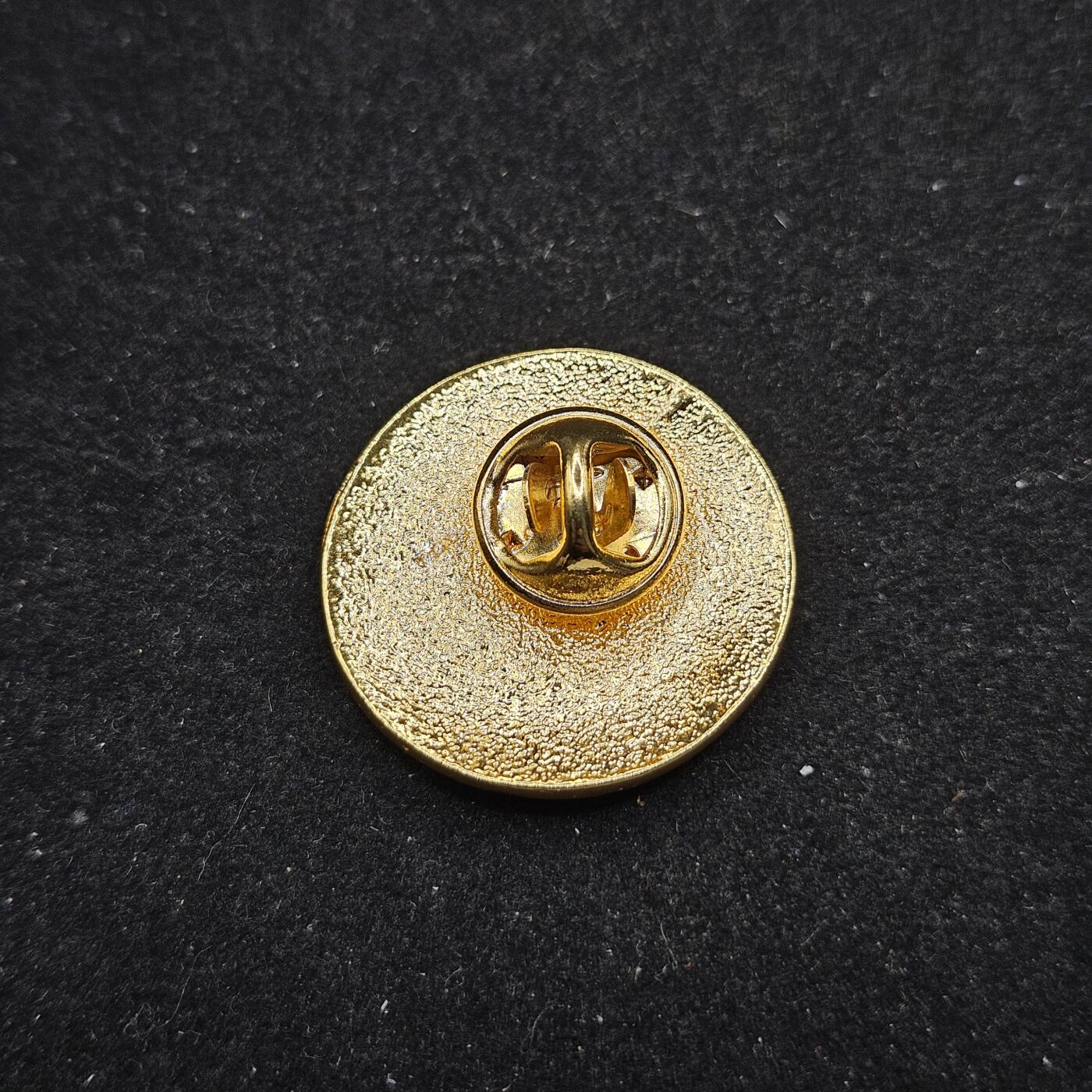 0元起拍勋章 第335期 咸鱼国勋章拍卖专场 2月25日（周三）下午6：00开始 老挝国立大学徽章