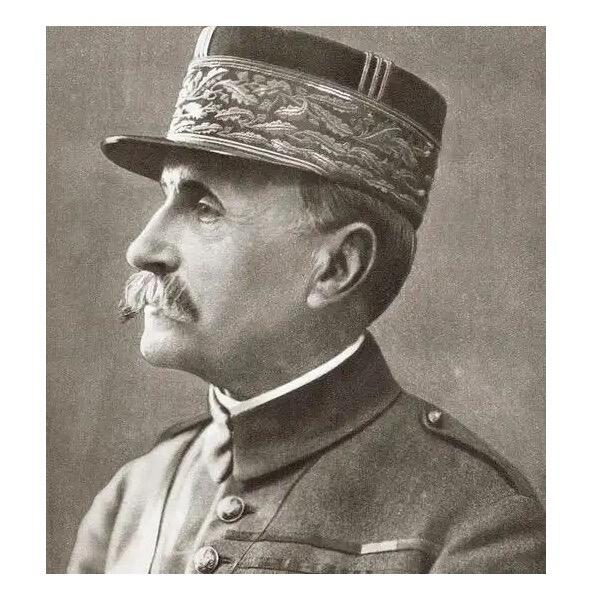 【旋风钱币】2月22日19:00准时开拍 精美欧洲币章、银币银章、第三帝国钱币、手串手镯紫砂壶等 全场包邮！ 法国1937年 名将福煦元帅高浮雕精制大镀金章 40MM