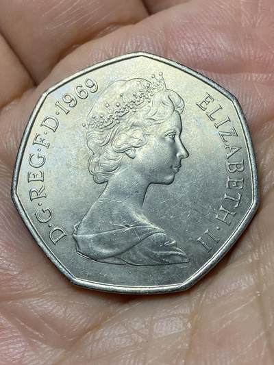 2026年第三十一场(总第二百场)英国一线回流散币新春特拍第三场(免佣金) 好品–英国🇬🇧1969年50新便士(伊丽莎白二世中年花冠，十进制第一版首发年)