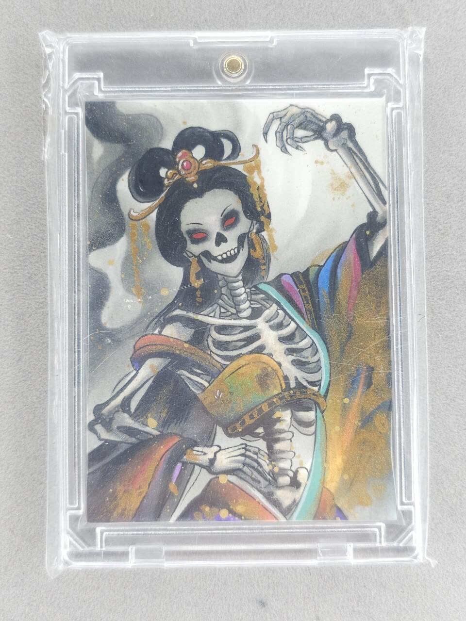 买就送PR！！龙虎卡牌-七六场（满200元包邮，无佣金，每周六结拍，欢迎送拍） 【亲签】手绘卡 白骨夫人 画师:嗯哼