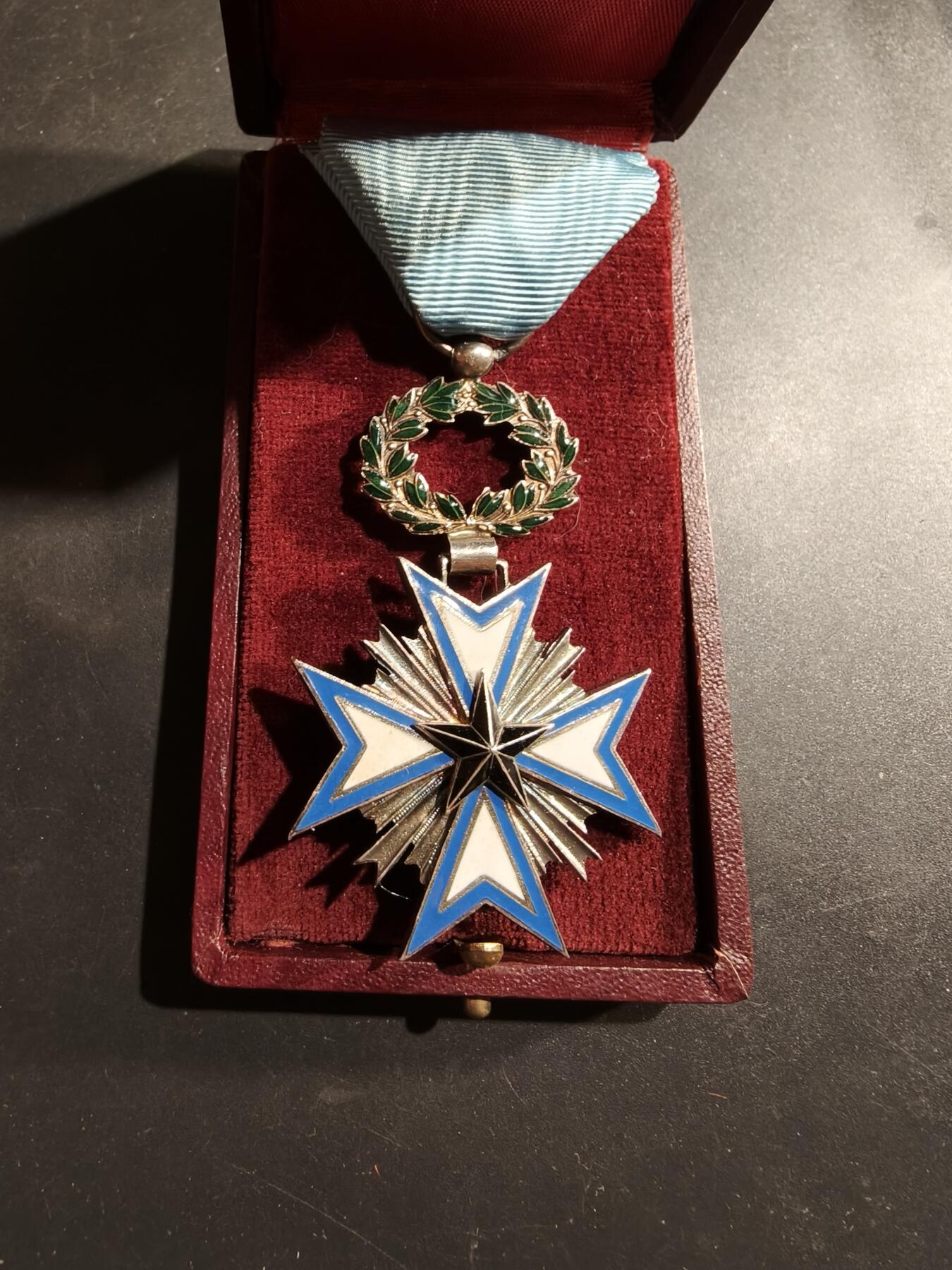 老王徽章第184期 法属达荷美骑士级黑星勋章    原盒