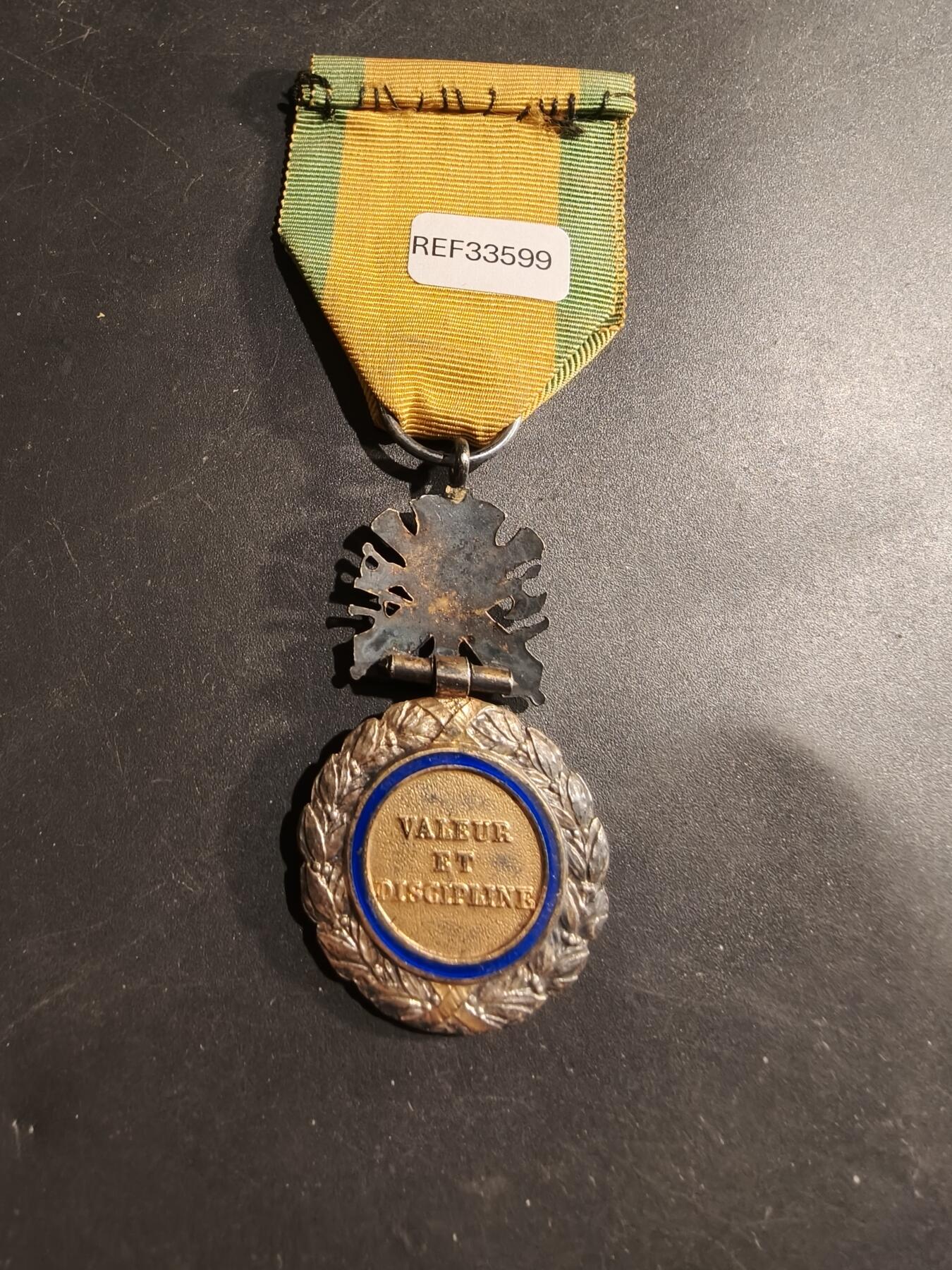 老王徽章第184期 法国军事奖章   三共时期    950银镀金珐琅     19.5g