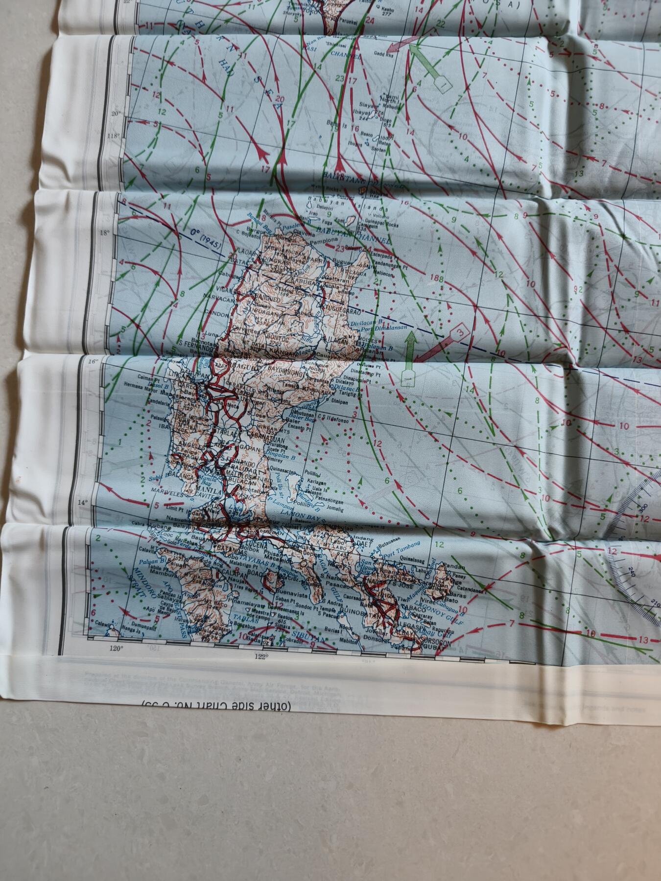 老王徽章第184期 美国二战陆军航空兵逃生图 正面为日本与中国南海 背面为中国东海 大型尺寸约1.2米×1.2米