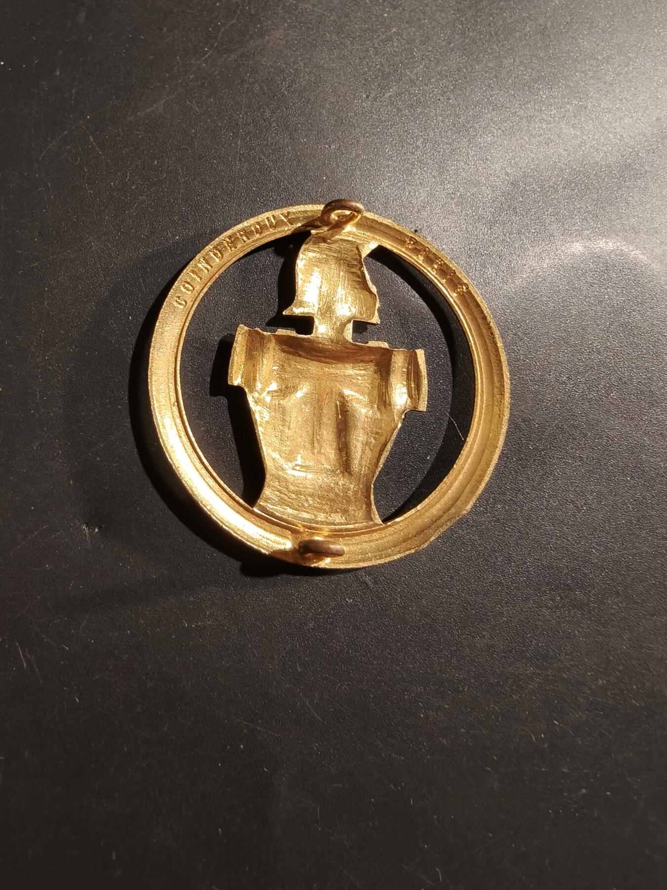 老王徽章第184期 法国通信兵贝雷帽徽