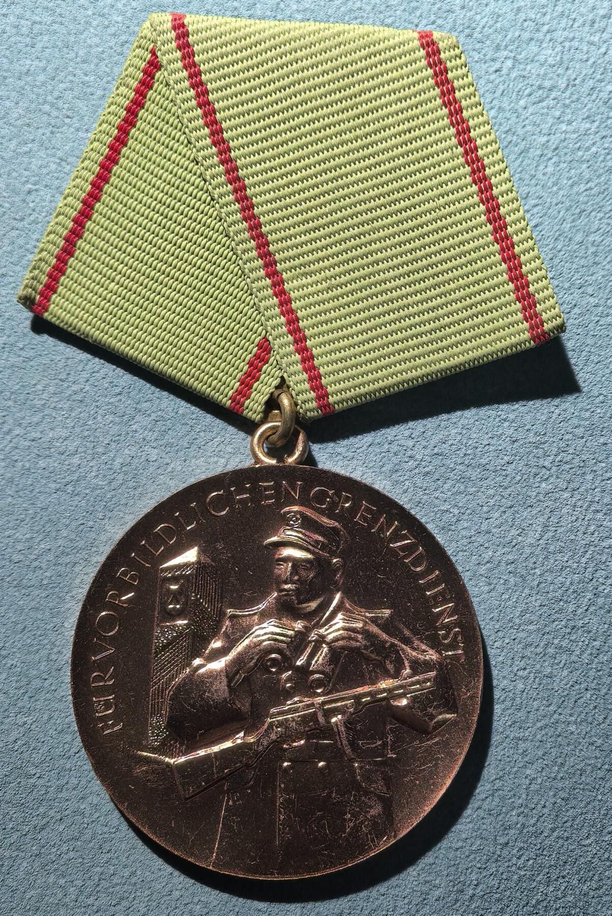 号角文化祝福各位藏友春节大吉马年入好藏 盛世勋华——号角文化勋章邮票专场拍卖第306期   