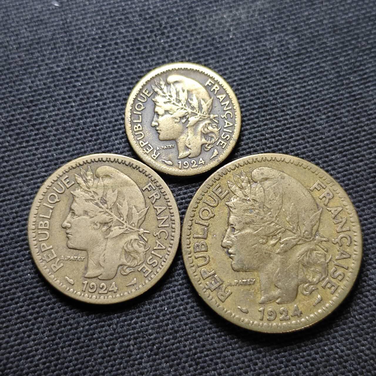 KK钱币收藏小铺  第397期 百期特怕（四拍之一） 2月预留时间 周末发货  1924法属多哥大小面值清年一套