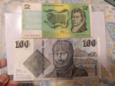 春节钱币瓷器清货捡漏拍场 - 澳大利亚老版2元和100元两张 品相如图