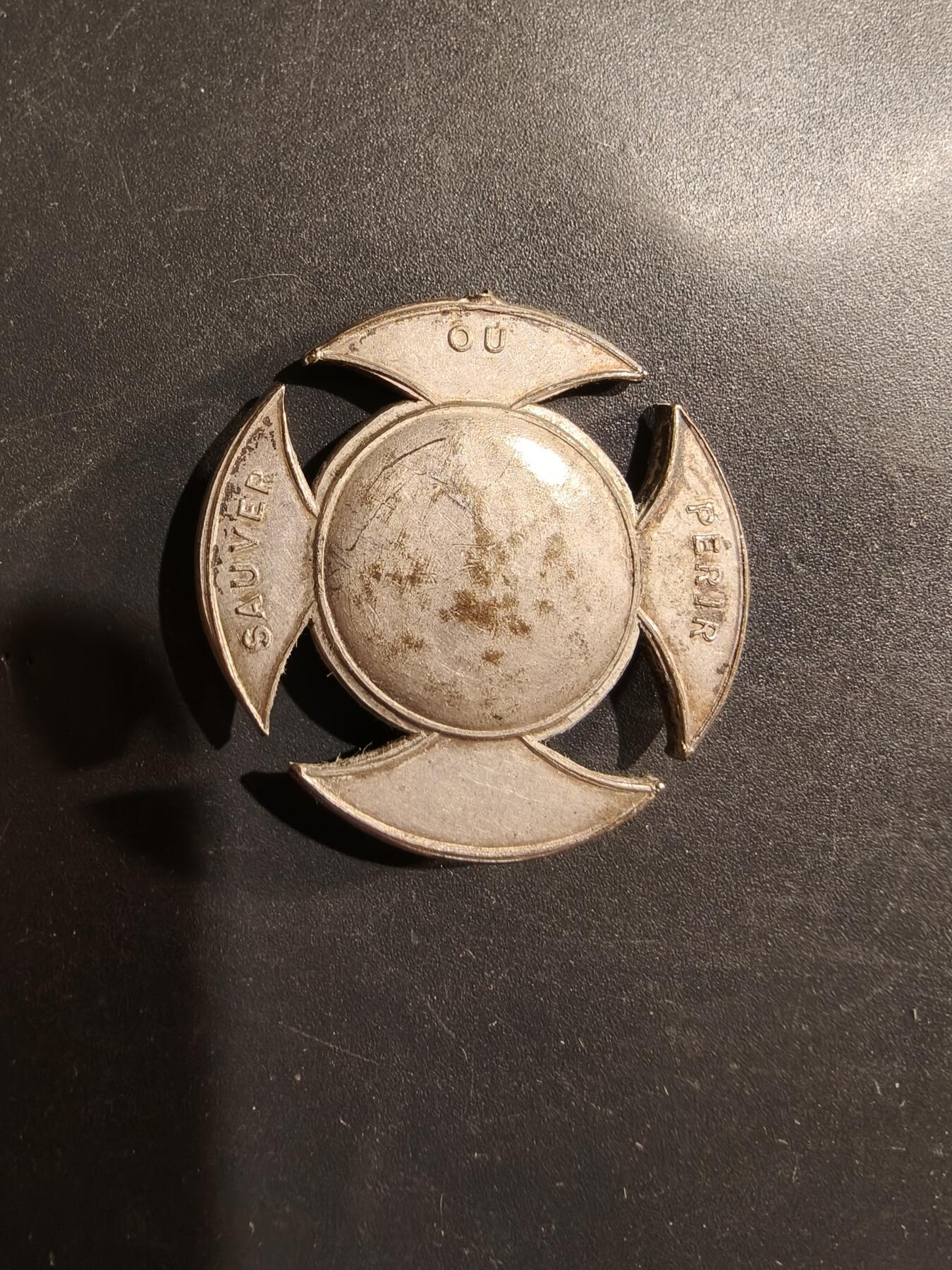 老王徽章第184期 法国干邑市救生员协会证章