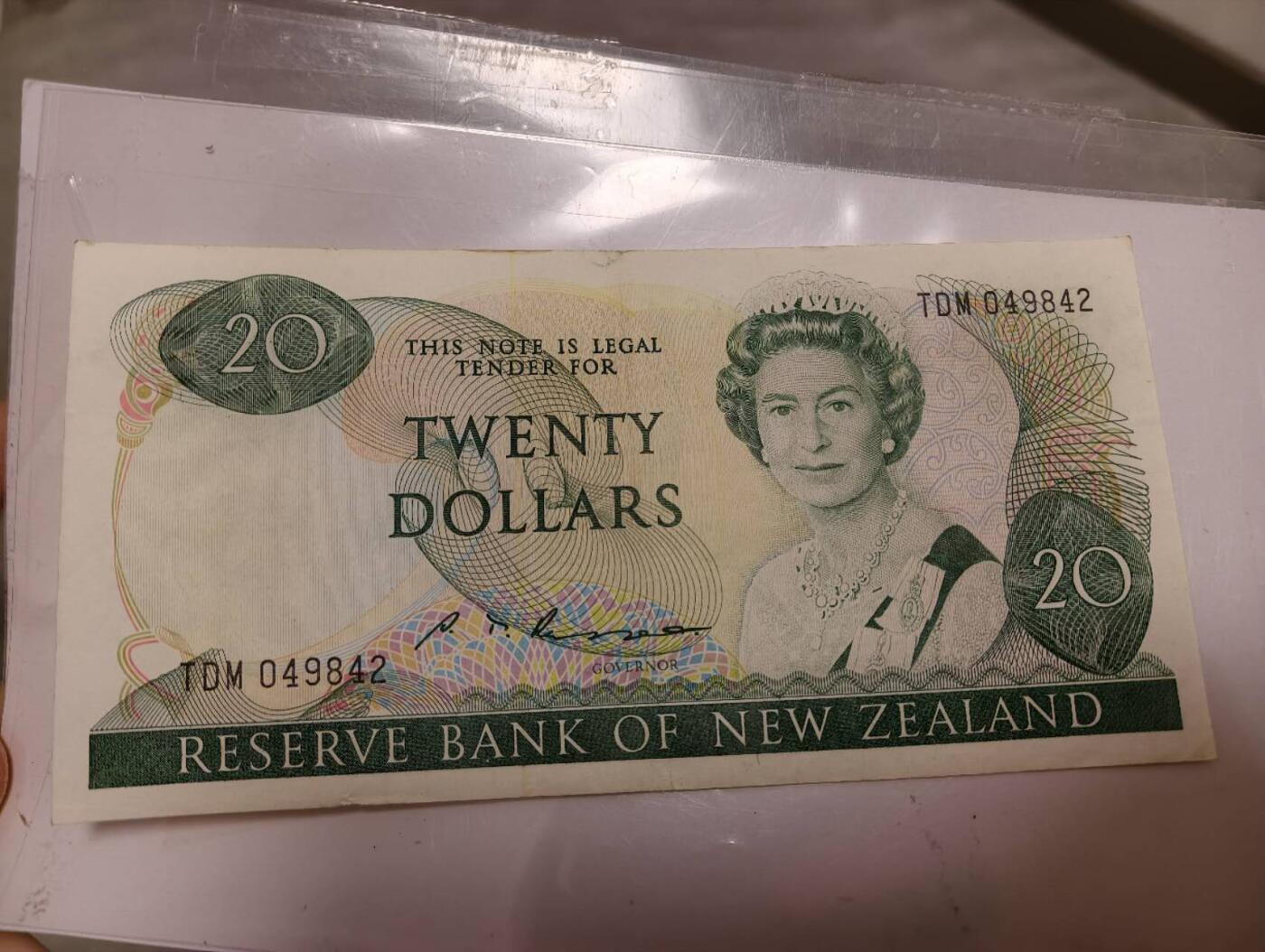 春节钱币瓷器清货捡漏拍场