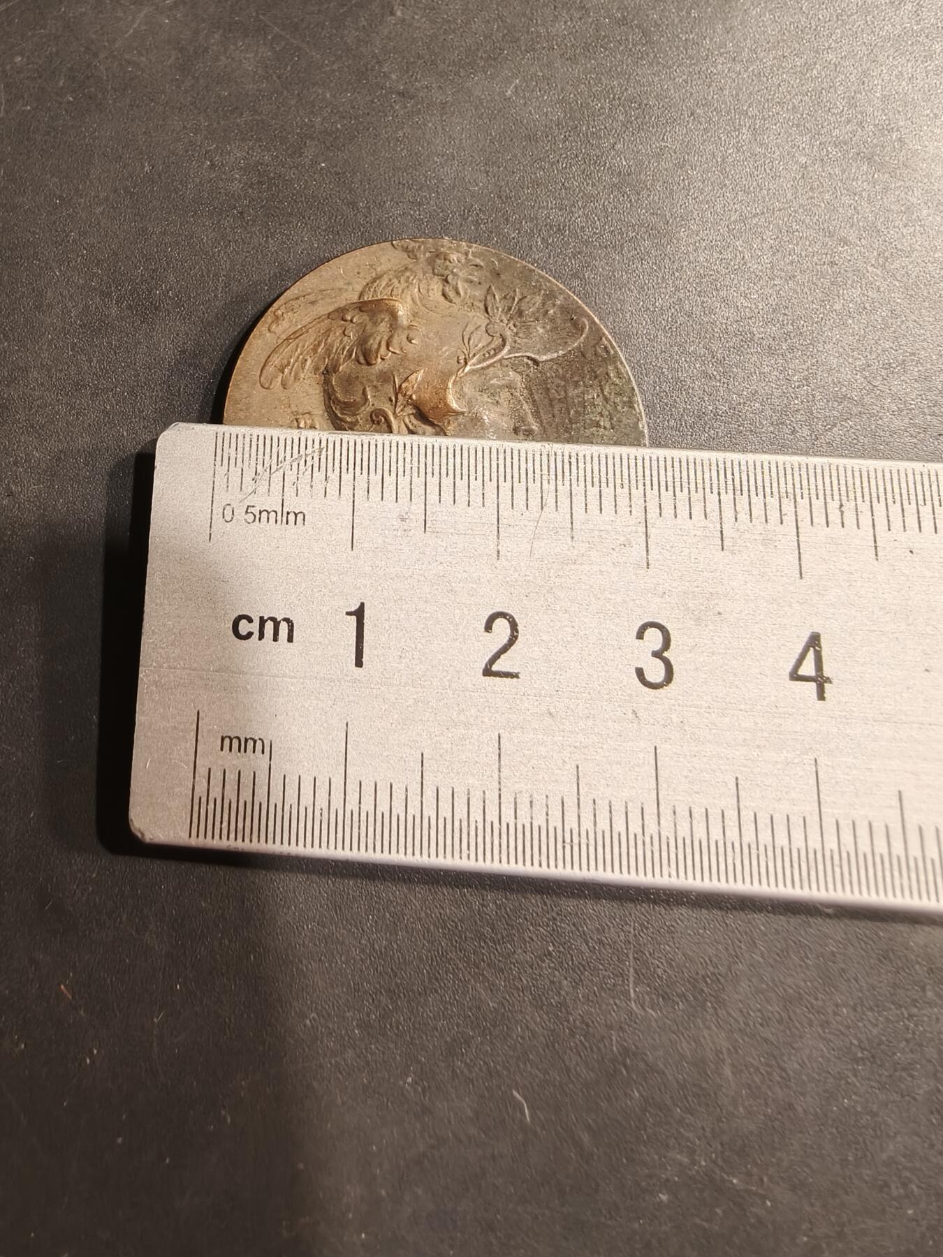 老王徽章第184期 法国1901年圣米耶尔地区射击竞赛大铜章    公鸡头玛丽安娜     直径30mm    重量12.7g