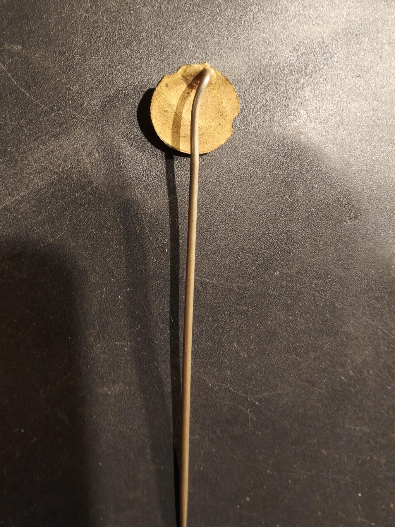 老王徽章第184期 法国圣女贞德镀金针插   新艺术风格