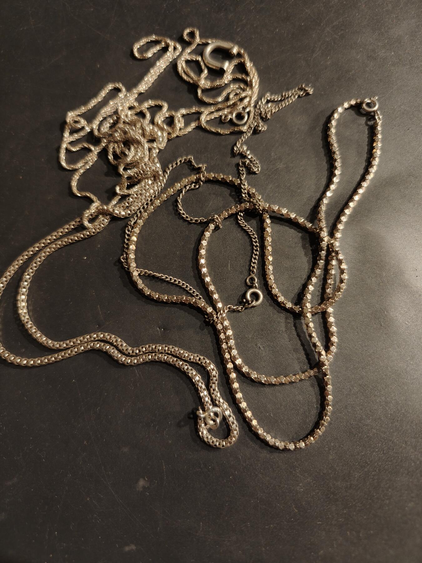 老王徽章第184期 法国银链子一组     800银螃蟹标     30g