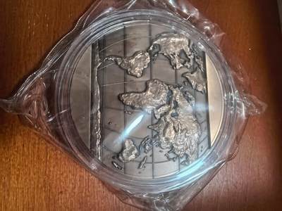 长老汇马年精选第十九场拍卖 2011民生银行成立15周年纪念大铜章，带塑封水晶盒357克，80MM