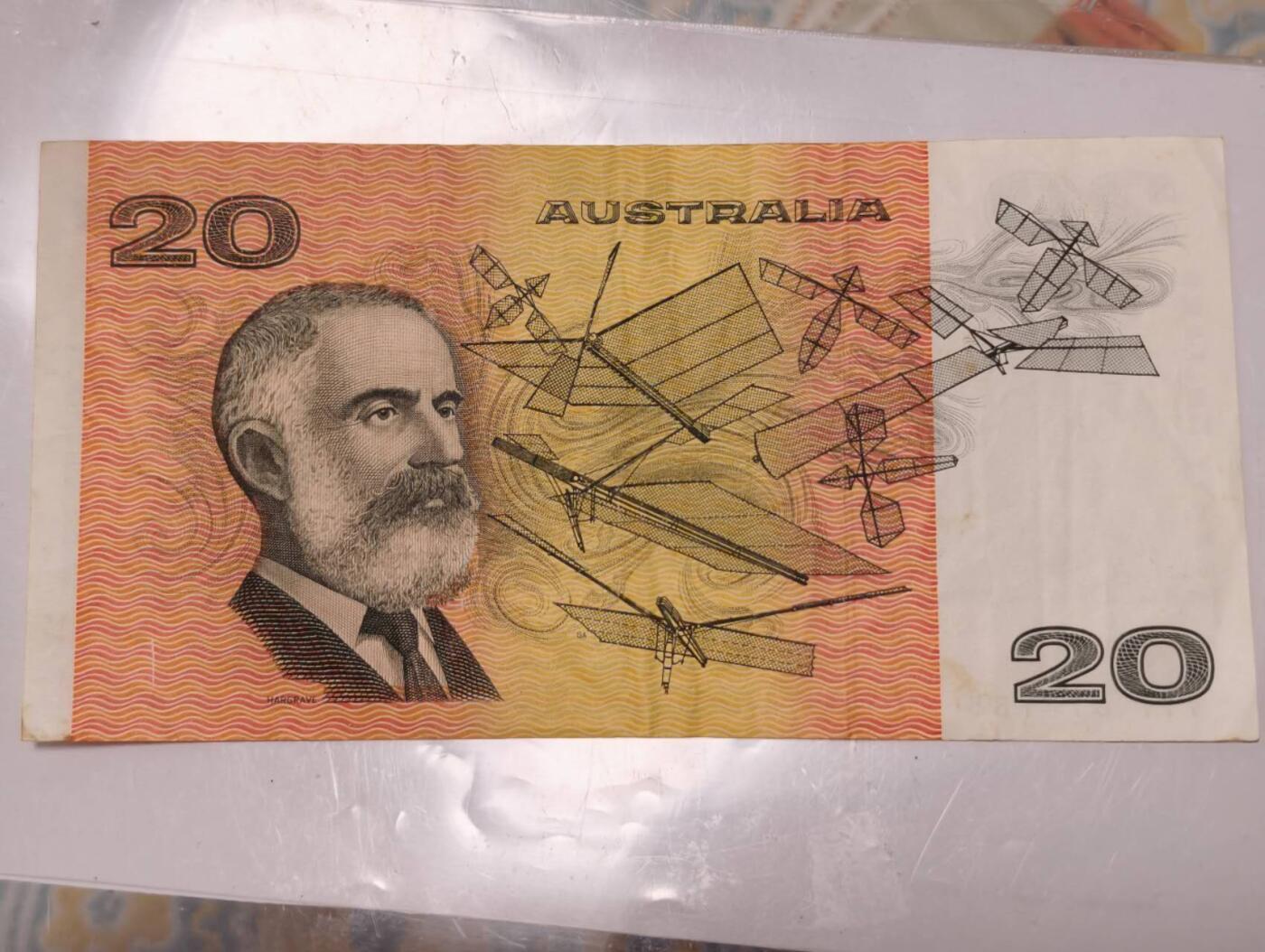 春节钱币瓷器清货捡漏拍场