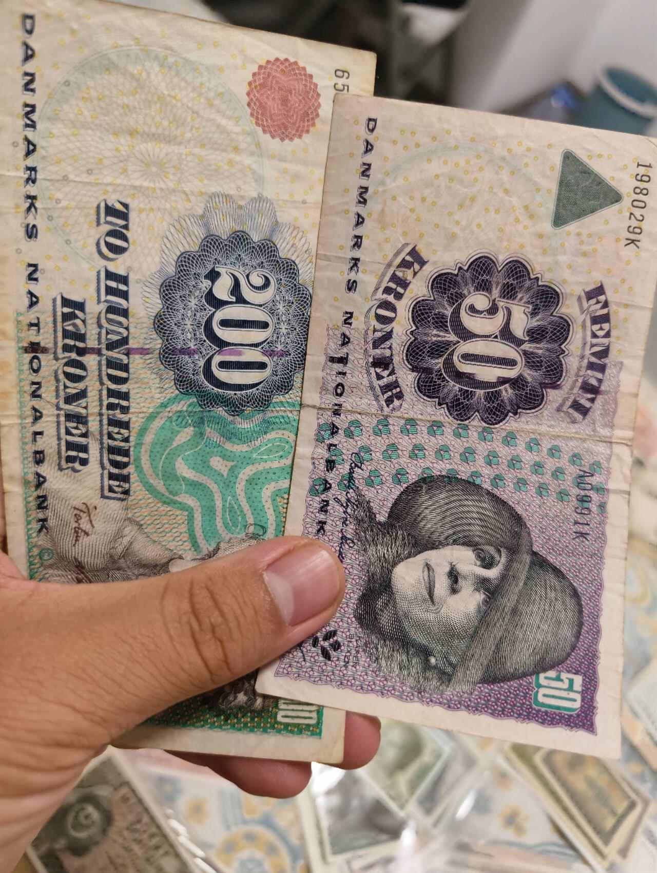 春节钱币瓷器清货捡漏拍场