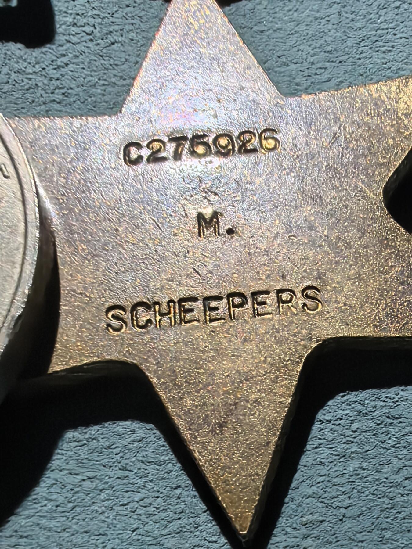 号角文化祝福各位藏友春节大吉马年入好藏 盛世勋华——号角文化勋章邮票专场拍卖第306期    英国二战四联联排 包括非洲之星奖章/二战战争奖章（南非版）/本土防卫奖章/非洲服役奖章（缺失） 均带刻名