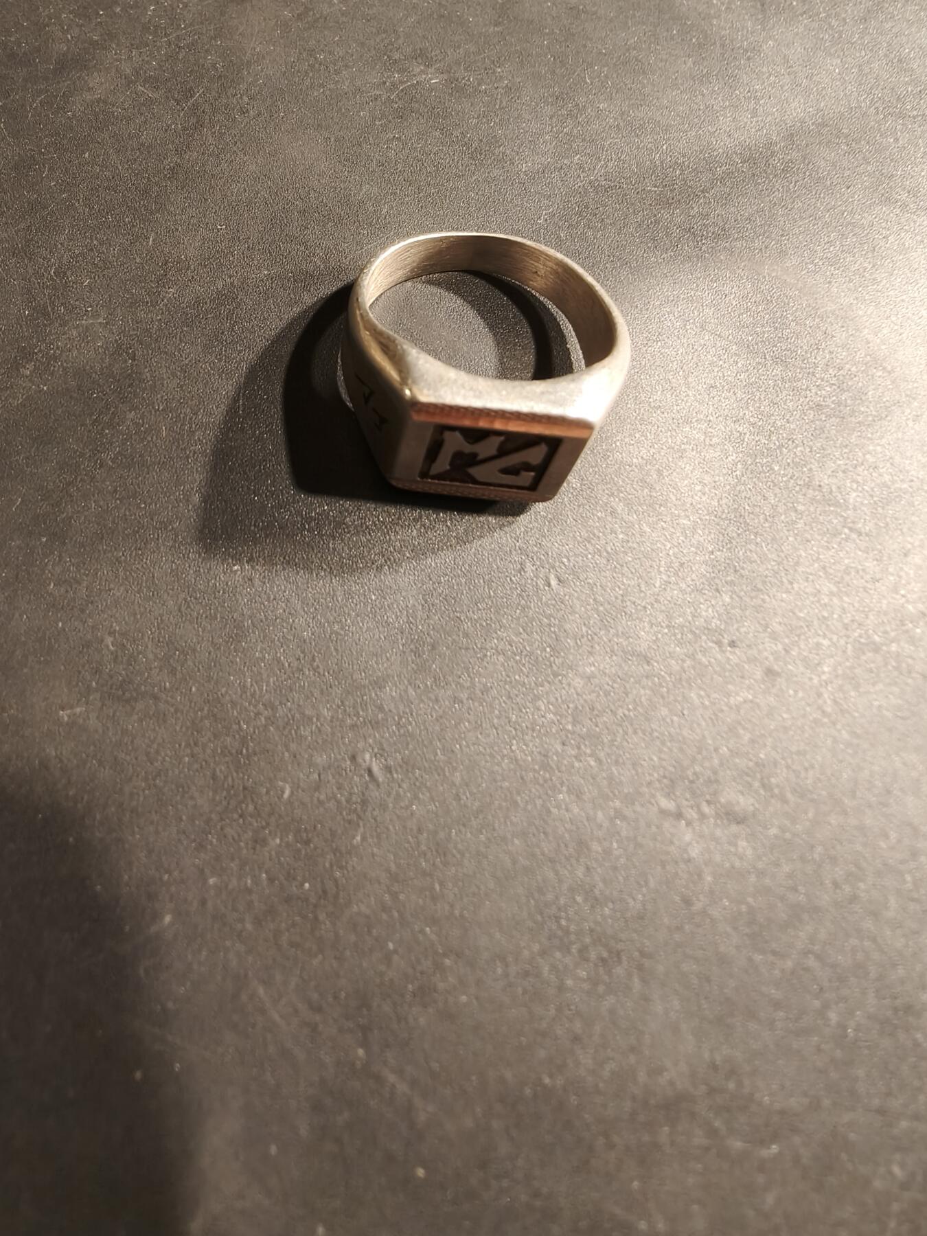 老王徽章第184期 欧洲银戒指    925银标    11g