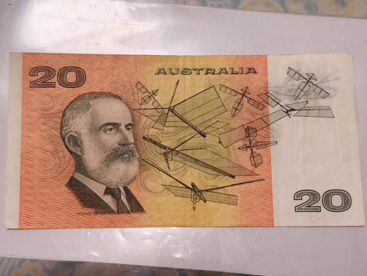 春节钱币瓷器清货捡漏拍场