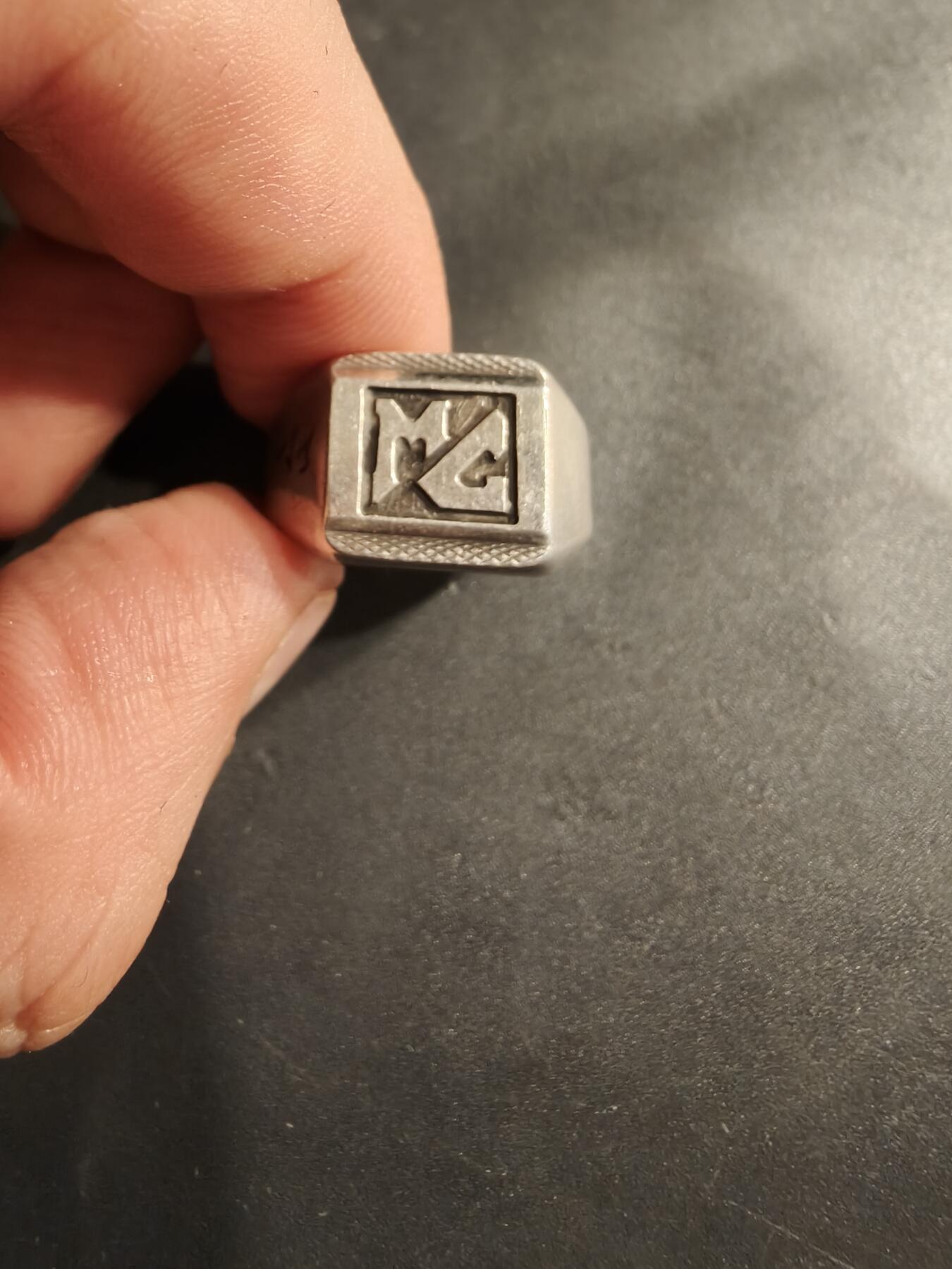 老王徽章第184期 欧洲银戒指    925银标    11g