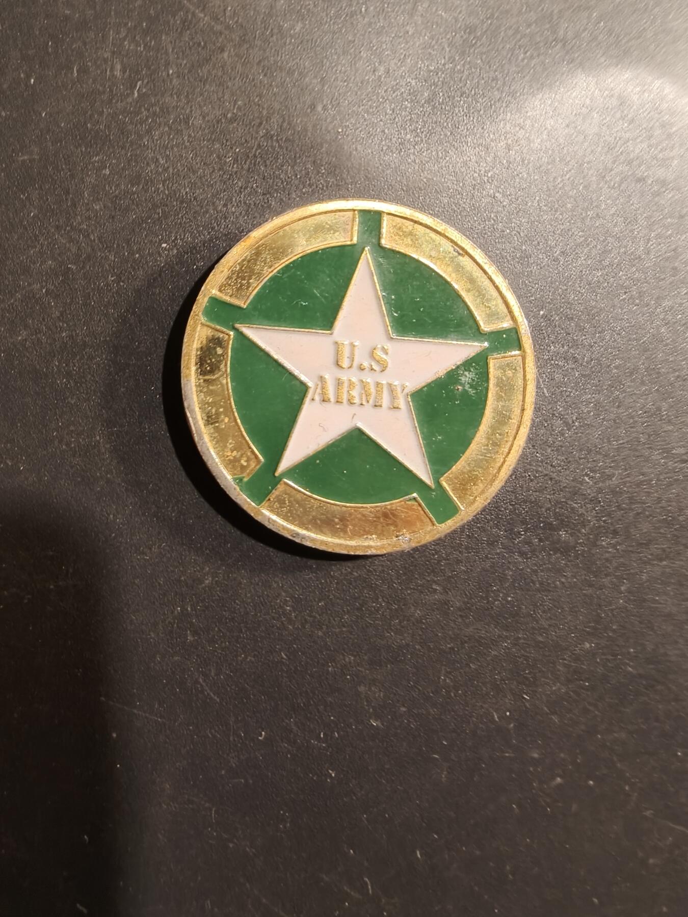 老王徽章第184期 美国陆军M4谢尔曼坦克纪念章