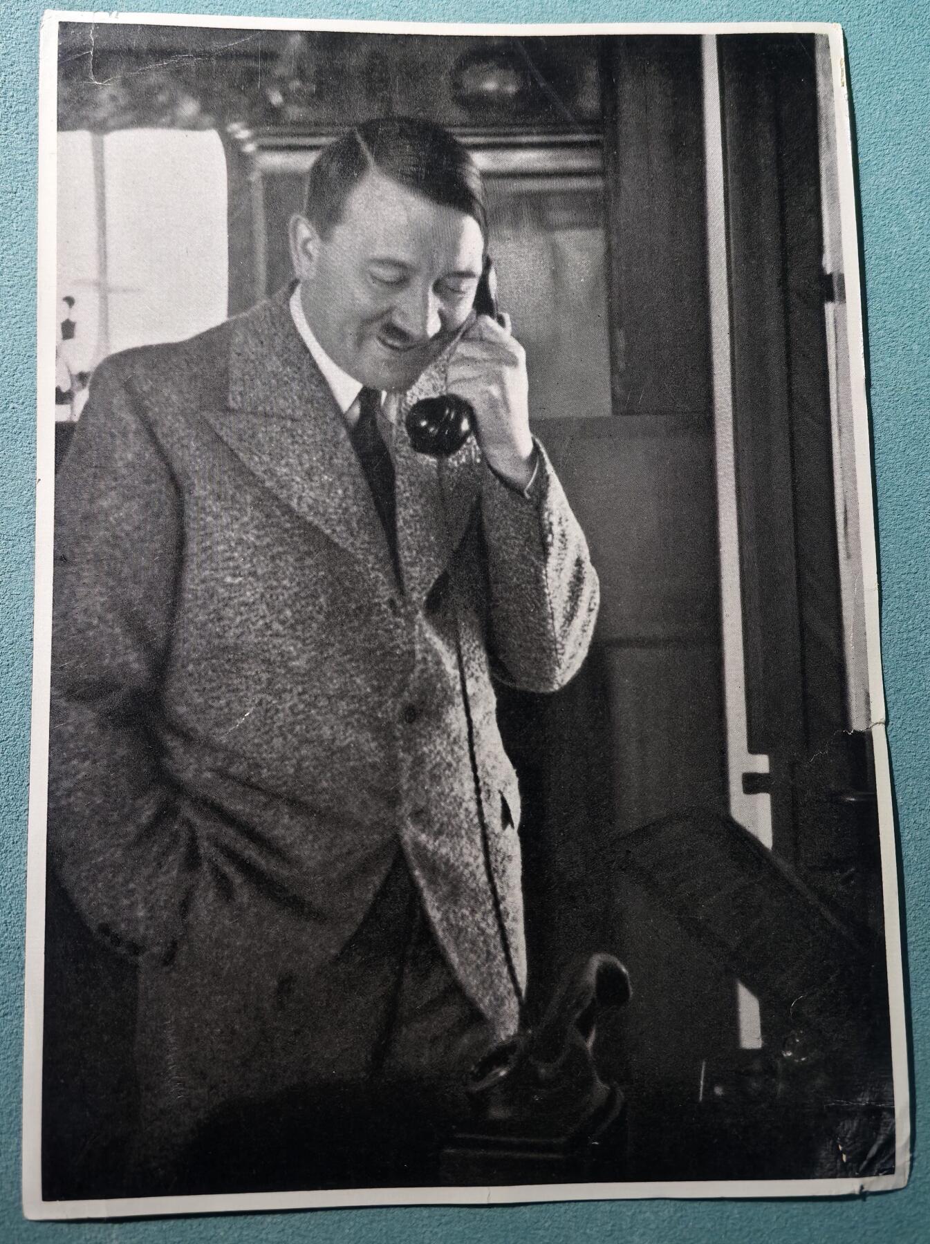 号角文化祝福各位藏友春节大吉马年入好藏 盛世勋华——号角文化勋章邮票专场拍卖第306期    德国（1939）小胡子系列大尺寸宣传卡片 就萨尔回归一事向大区领袖比克尔致谢    