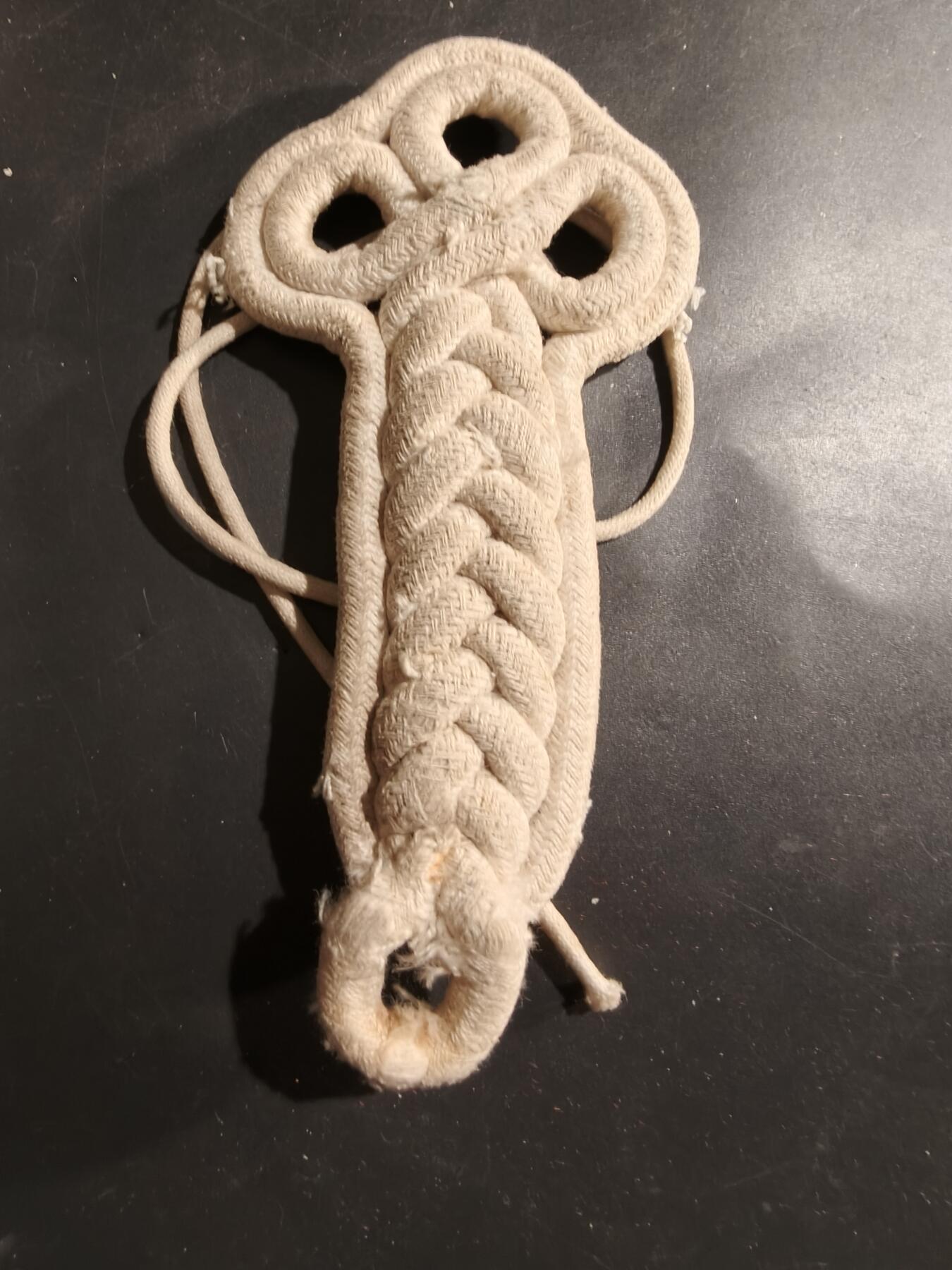 老王徽章第184期 法国宪兵肩章单只