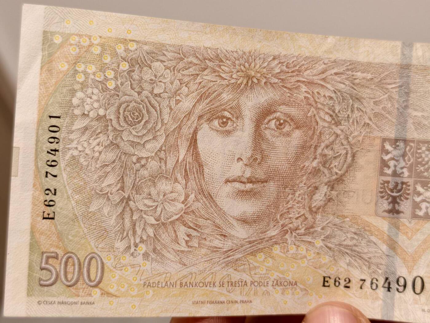 春节钱币瓷器清货捡漏拍场