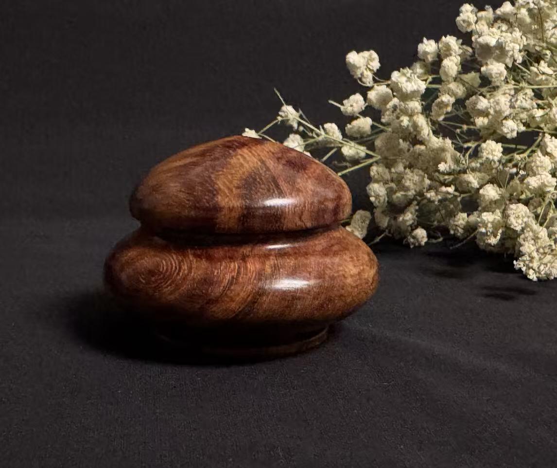 零元拍：海南黄花梨 手把件 品香罐，尺寸约：4×5.8CM 