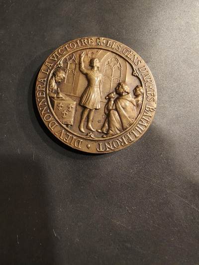 老王徽章第184期 - 法国圣女贞德解围奥尔良城500周年大铜章     直径50mm    重量59.3g